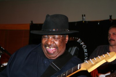 Copyright: Robert Tolf